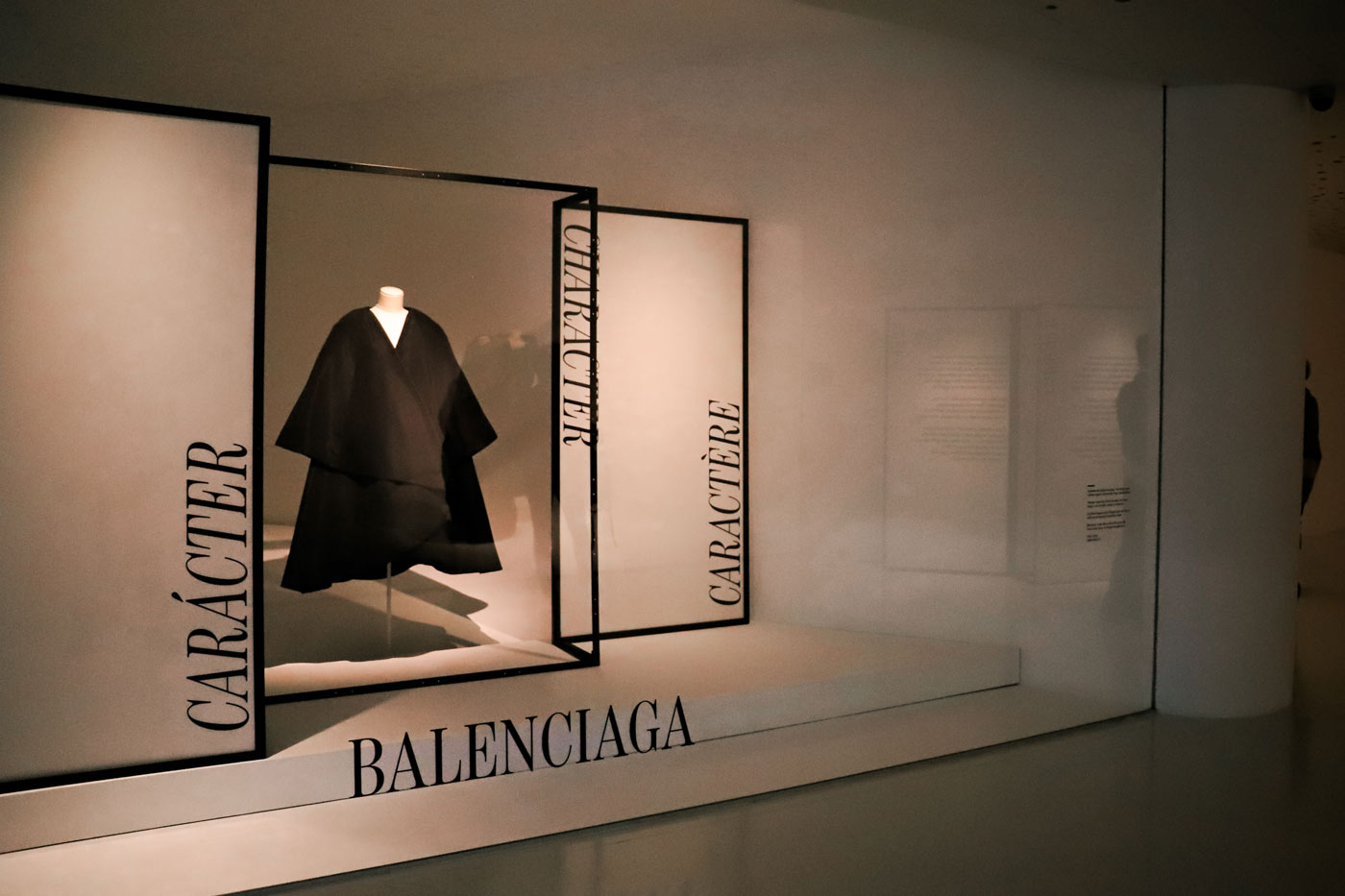 ACADEMIA CURSOS COSTURA PATRONAJE Y CONFECCIÓN INARI JÜN PAMPLONA IRUÑA EXCURSIÓN A MUSEO BALENCIAGA GETARIA